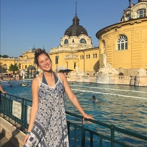 Meet your Posher, Jennifer